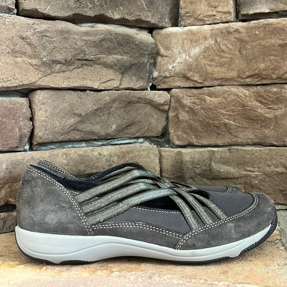 Dansko Hilde Strappy Slip On / SZ 40 or 9.5-10